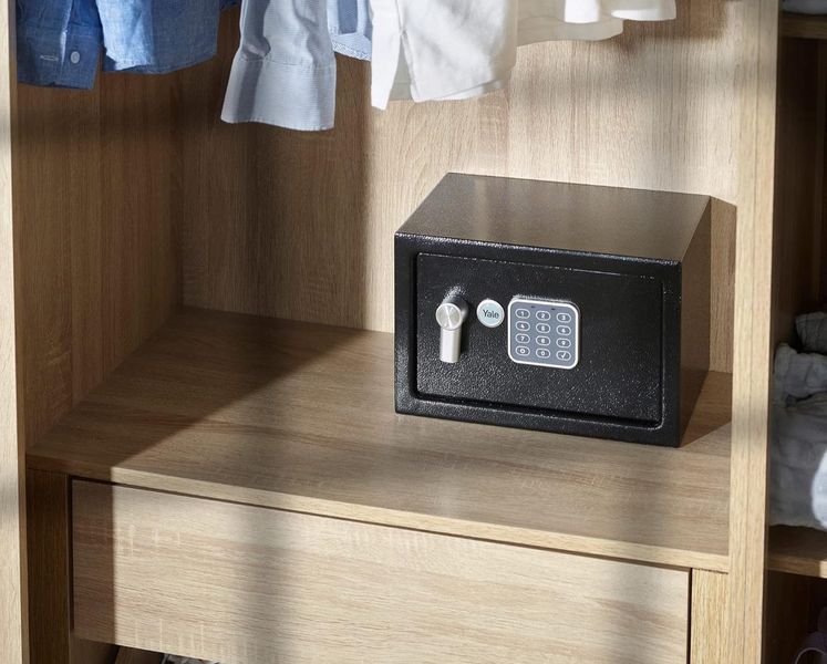 Електронний кодовий сейф меблевий Yale mini 170х230х170 мм 2382641305 фото