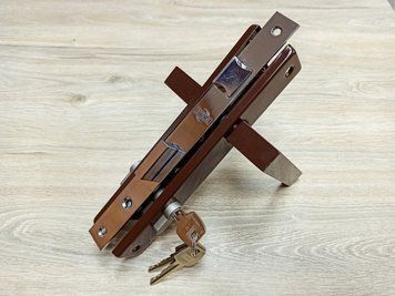 Замок врізний з ручками для воріт чи хвіртки Qwadro 85/20 (Графіт, чорний, білий, коричневий) 2349899241 фото