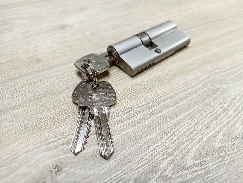 Циліндр/серцевина GMB 70mm M30/40 (Латунь) ключ/ключ 2353598480 фото