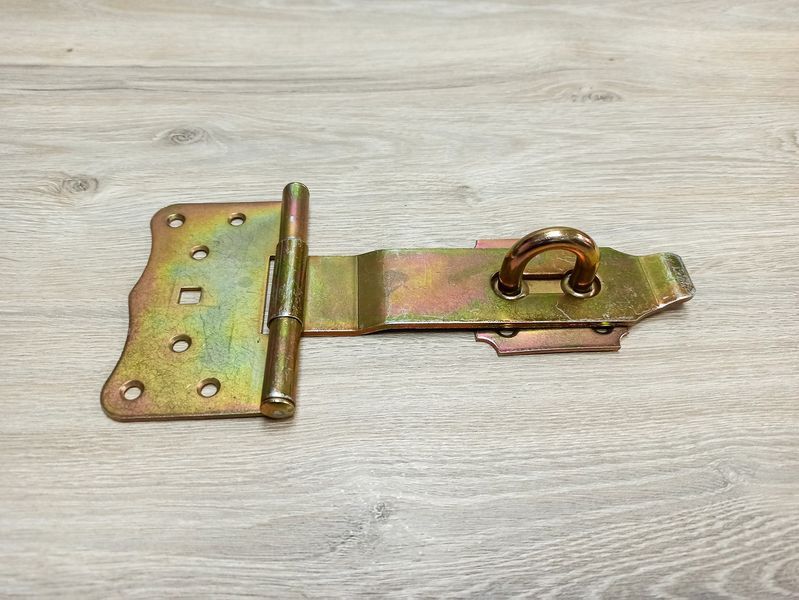 Петля со скобой под навесной замок Ретро P110х40х230 (Желтый цинк) 2397045514 фото
